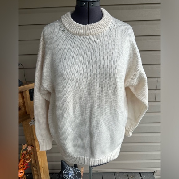 Aritzia Wilfred Rosemary Crewneck merino wool super soft sweater - Picture 7 of 17
